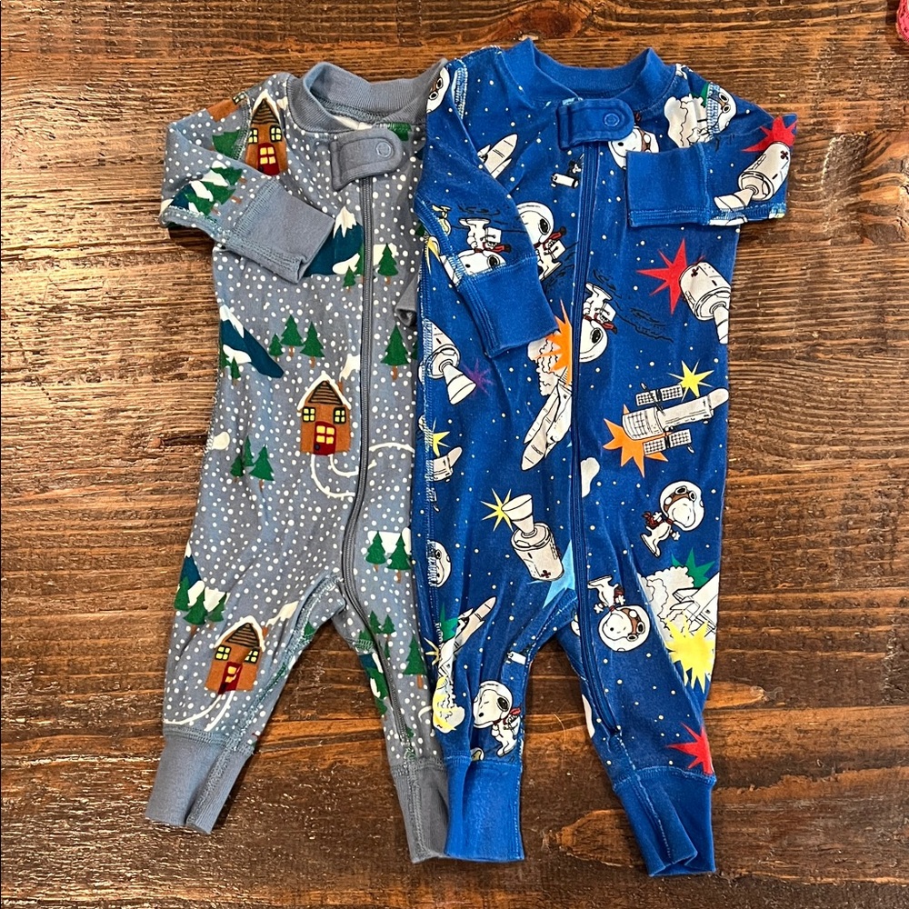 Hanna Andersson Kids Pajama Sets - Christmas  and peanuts